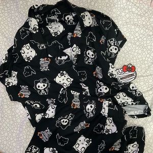 NWT Small Hello Kitty Halloween Short Sleeve & Short PJ Set